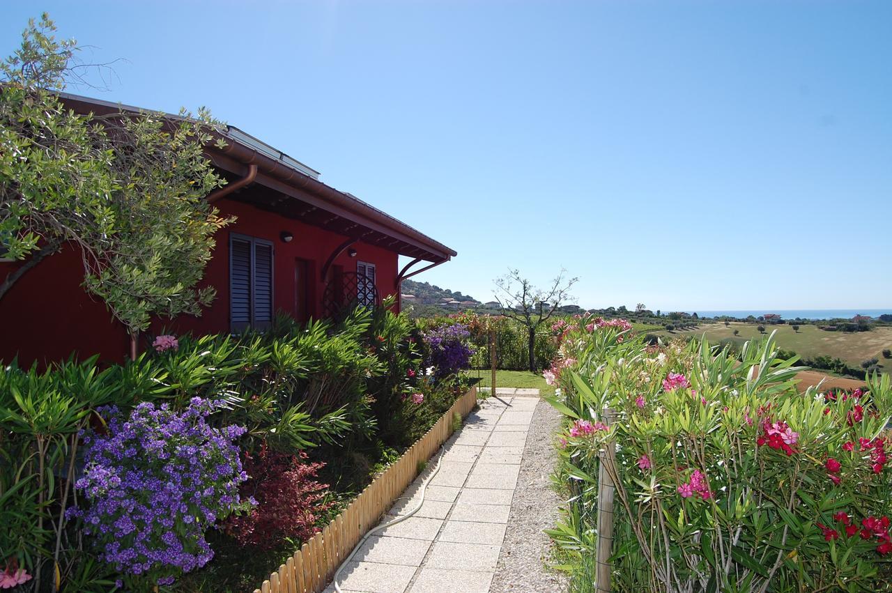 Country House Ciliegia Rossa Colonnella Dış mekan fotoğraf